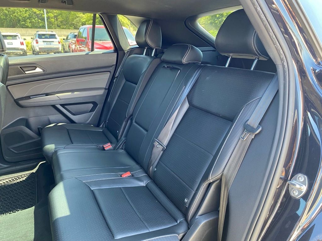 2022 Volkswagen Atlas Cross Sport 3.6L V6 SE w/Technology