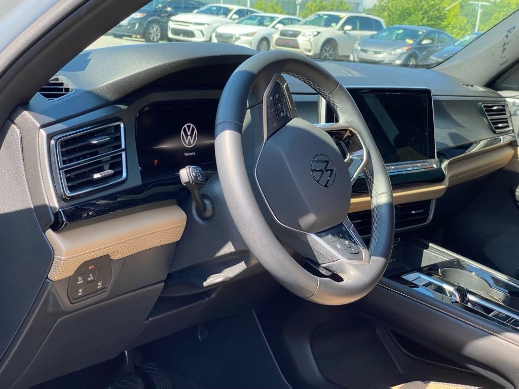 2024 Volkswagen Atlas Cross Sport 2.0T SE w/Technology