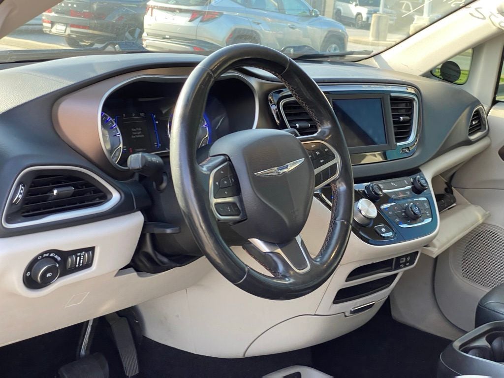 2019 Chrysler Pacifica Touring L