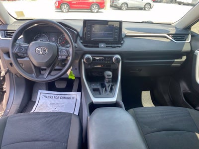 2022 Toyota RAV4 LE