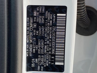 2025 Hyundai Tucson SE