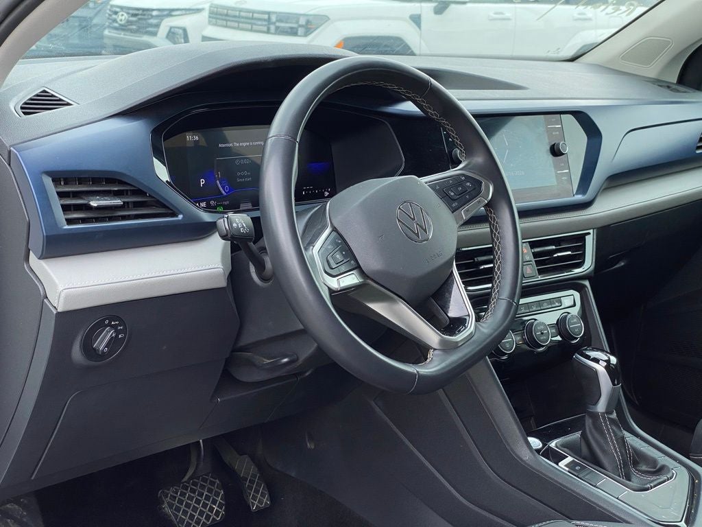 2024 Volkswagen Taos 1.5T SE