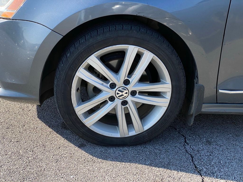 2017 Volkswagen Jetta 1.8T SEL