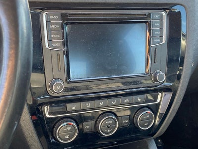 2017 Volkswagen Jetta 1.8T SEL