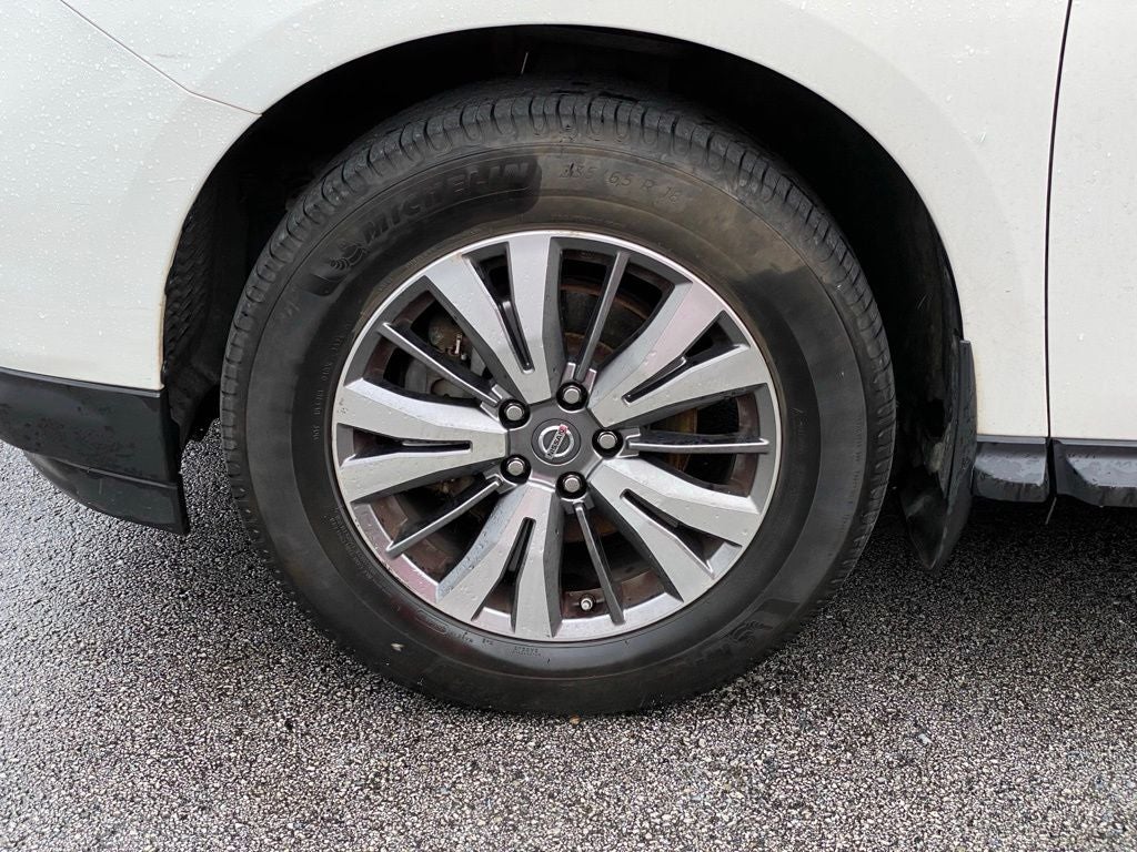 2019 Nissan Pathfinder S