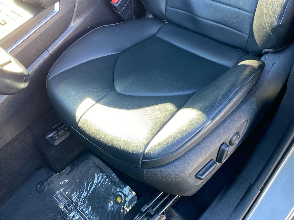 2024 Toyota Highlander LE ALL WHEEL DRIVE