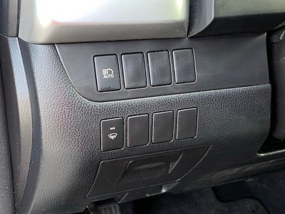 2017 Toyota Highlander LE LOW MILES 3RD ROW