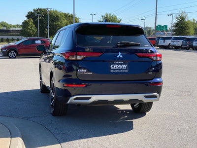 2024 Mitsubishi Outlander SE