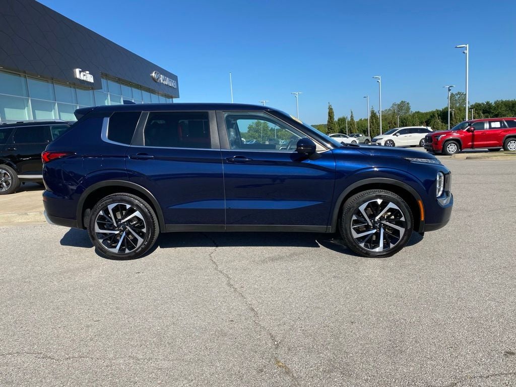 2024 Mitsubishi Outlander SE