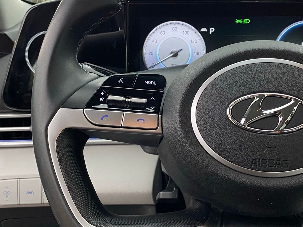 2022 Hyundai Elantra Limited