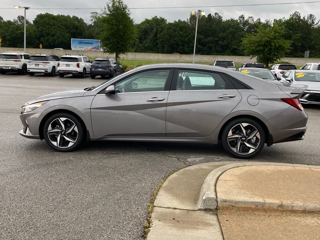2022 Hyundai Elantra Limited