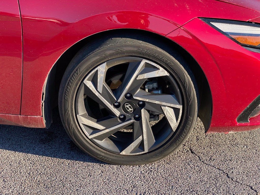 2024 Hyundai Elantra Limited
