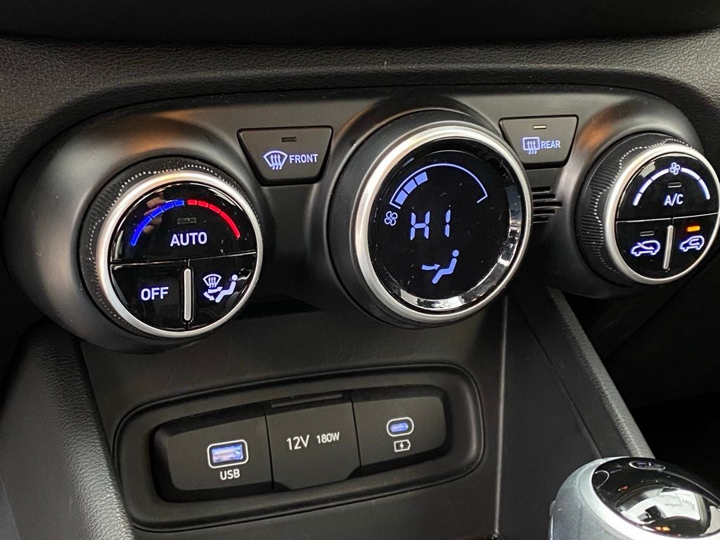 2023 Hyundai Venue SEL