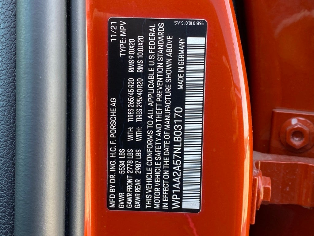 2022 Porsche Macan Base