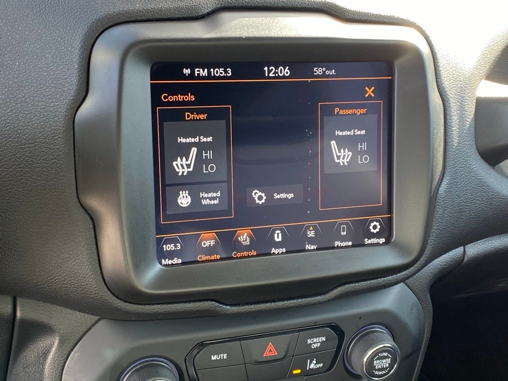 2022 Jeep Renegade Trailhawk 4X4 Leather Loaded!