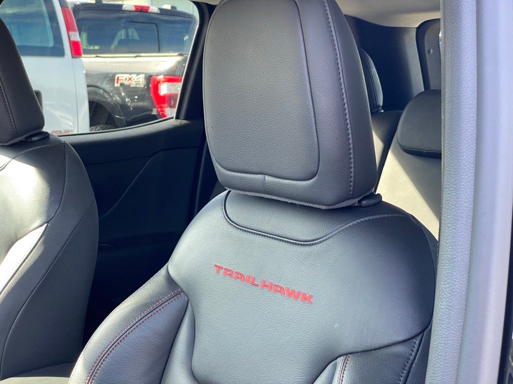 2022 Jeep Renegade Trailhawk 4X4 Leather Loaded!