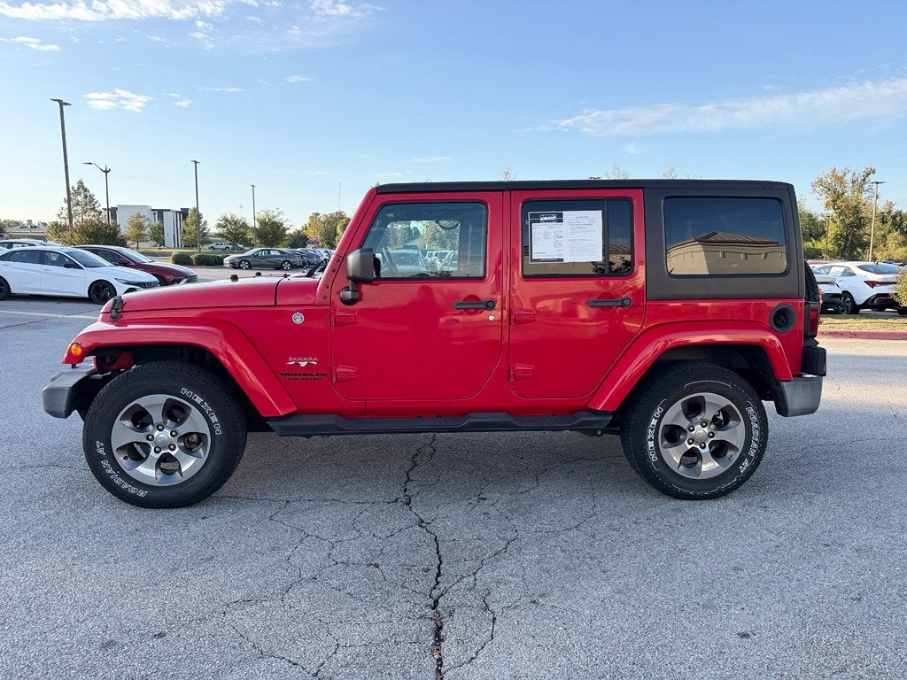 2016 Jeep Wrangler Unlimited Sahara - 4WD / CARFAX ONE OWNER