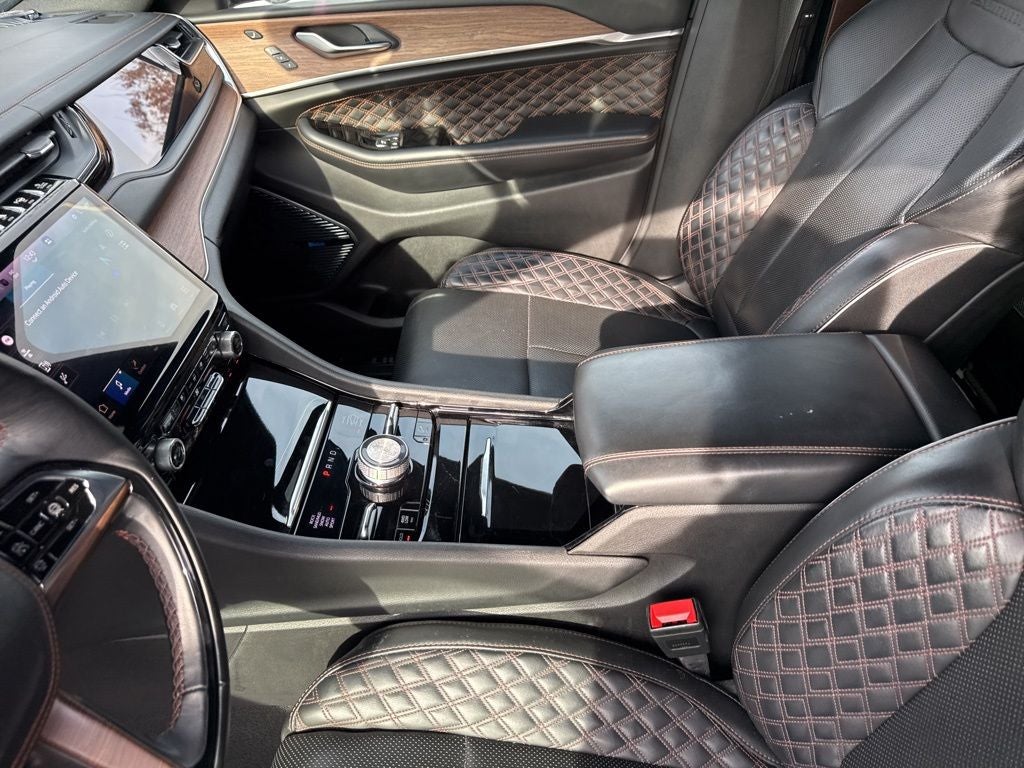 2023 Jeep Grand Cherokee L Summit HEMI