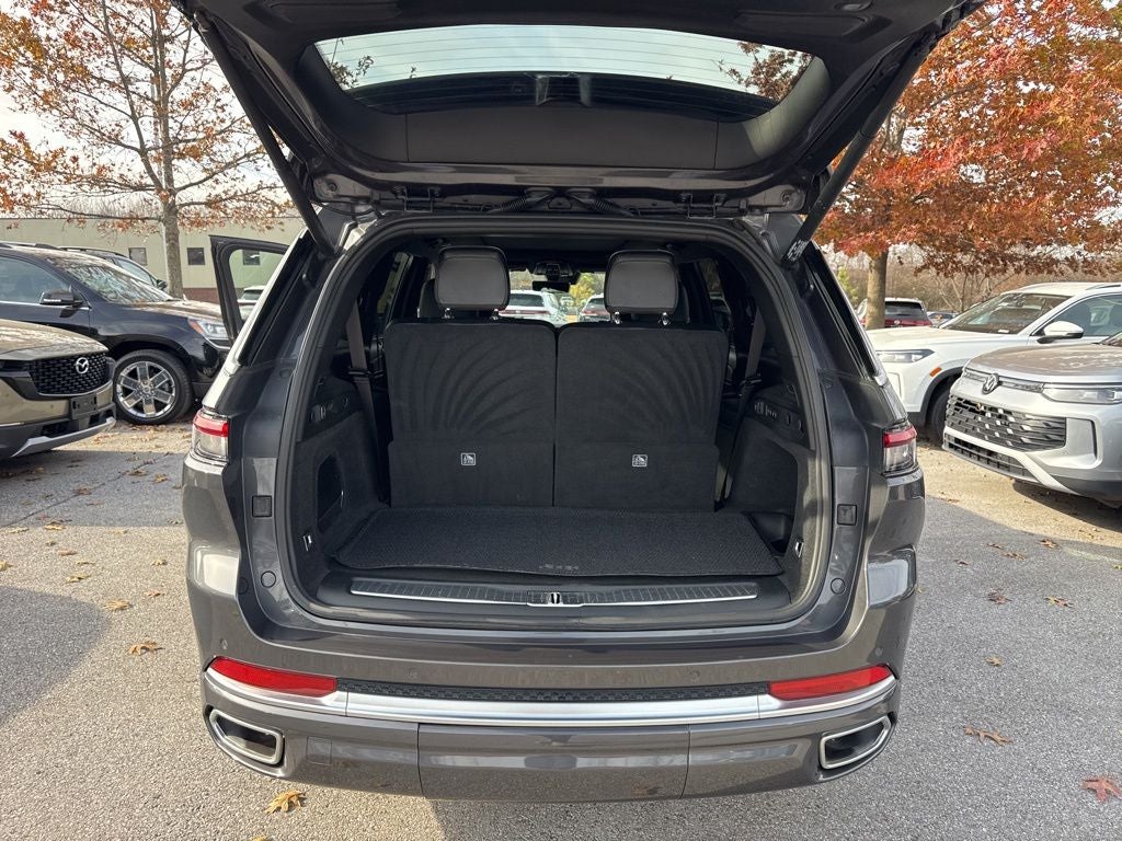 2023 Jeep Grand Cherokee L Summit HEMI