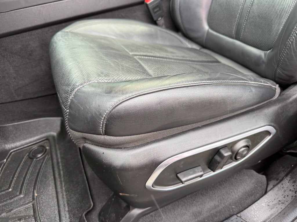 2022 Jeep Wagoneer Series III - 4WD / PANORAMIC SUNROOF / CLEAN CARFAX