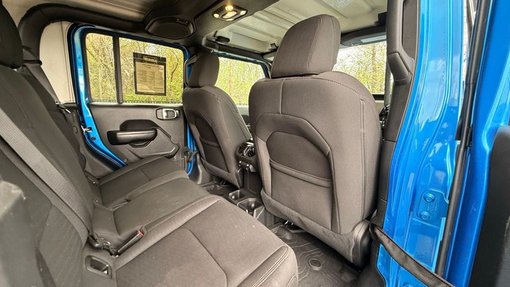 2021 Jeep Gladiator Sport