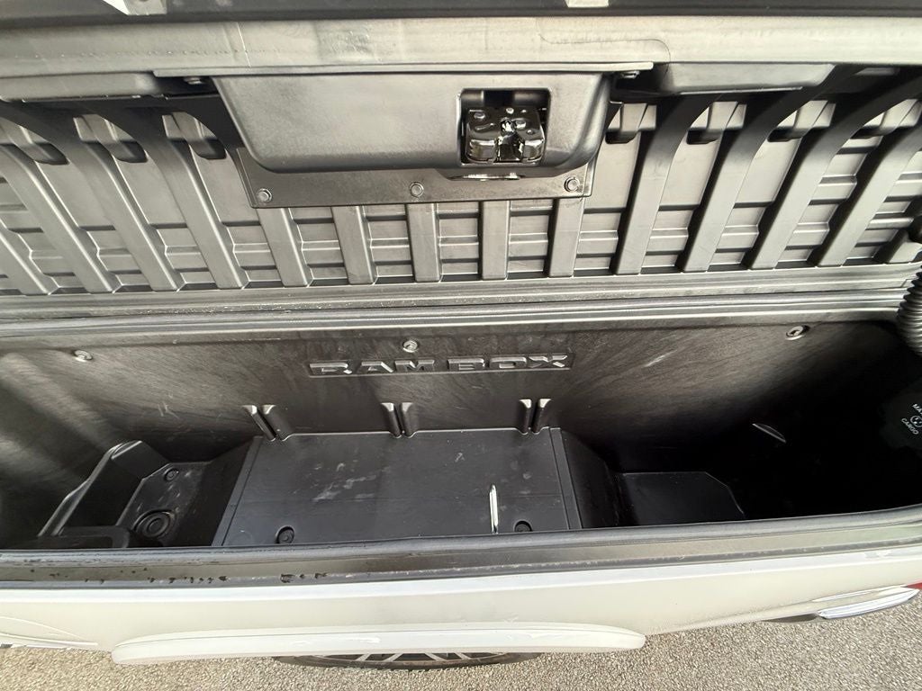 2026 RAM 1500 Limited LIKE NEW!