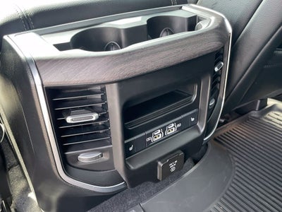 2025 RAM 1500 Laramie - 4WD / LEVEL 2 / NIGHT EDITION