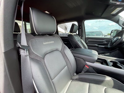 2025 RAM 1500 Laramie - 4WD / LEVEL 2 / NIGHT EDITION