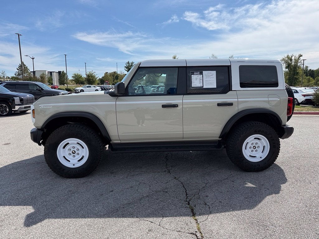 2026 Ford Bronco Heritage Edition - 4WD / CLEAN CARFAX