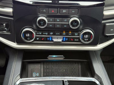 2024 Ford Expedition Max XLT - 4WD / PANORAMIC SUNROOF / ONE OWNER