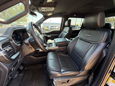 2025 Ford F-150 Platinum