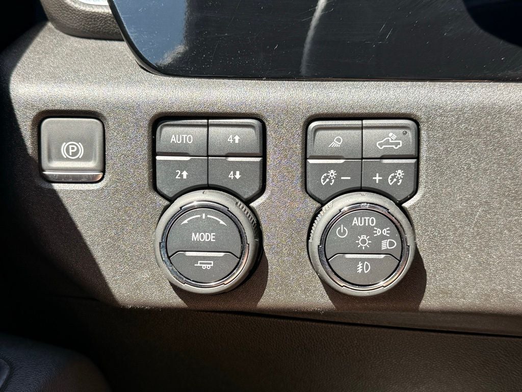 2025 Chevrolet Silverado 3500HD LT Lifted Big Wheels & Tires