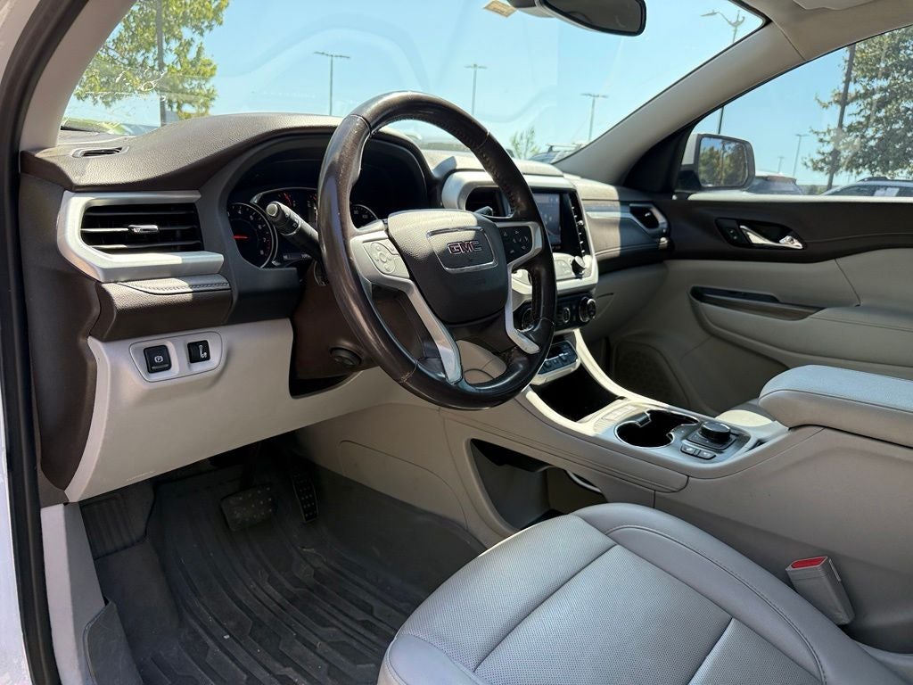 2021 GMC Acadia SLT