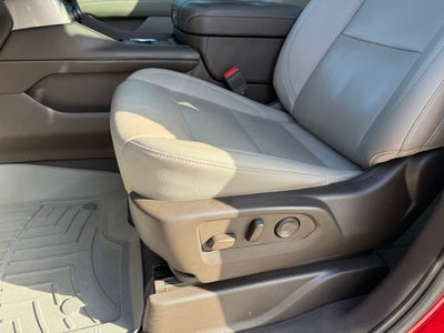 2023 Chevrolet Suburban Z71 2ND ROW BUCKET