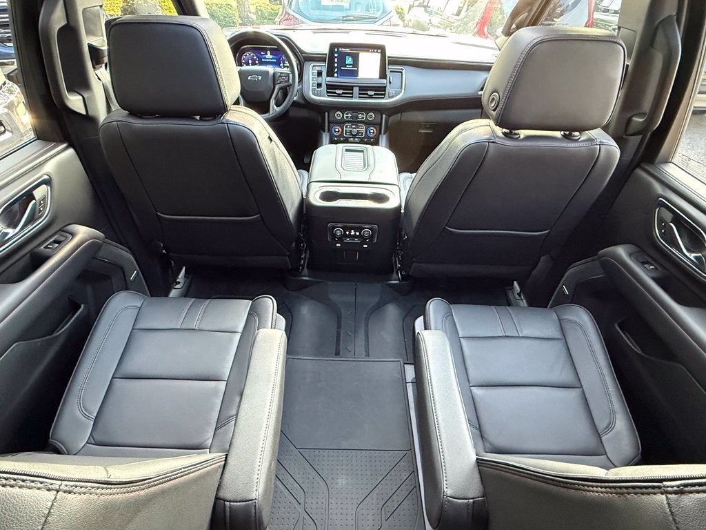 2024 Chevrolet Suburban RST - 4WD / PANORAMIC SUNROOF / CLEAN CARFAX