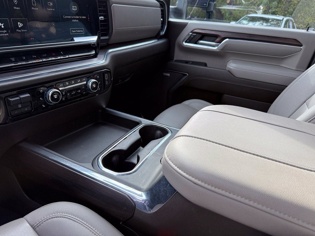 2024 GMC Sierra 2500HD SLT - 4WD / CLEAN CARFAX HISTORY