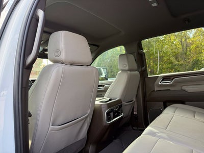 2024 GMC Sierra 2500HD SLT - 4WD / CLEAN CARFAX HISTORY