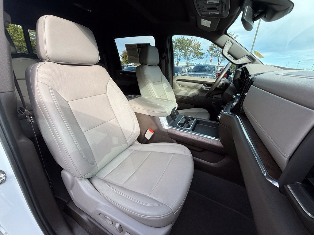 2024 GMC Sierra 2500HD SLT - 4WD / CLEAN CARFAX HISTORY