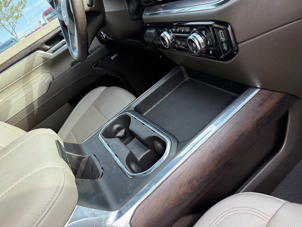 2024 GMC Sierra 2500HD SLT - 4WD / CLEAN CARFAX HISTORY