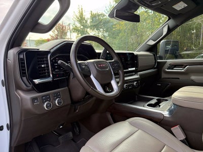 2024 GMC Sierra 2500HD SLT - 4WD / CLEAN CARFAX HISTORY