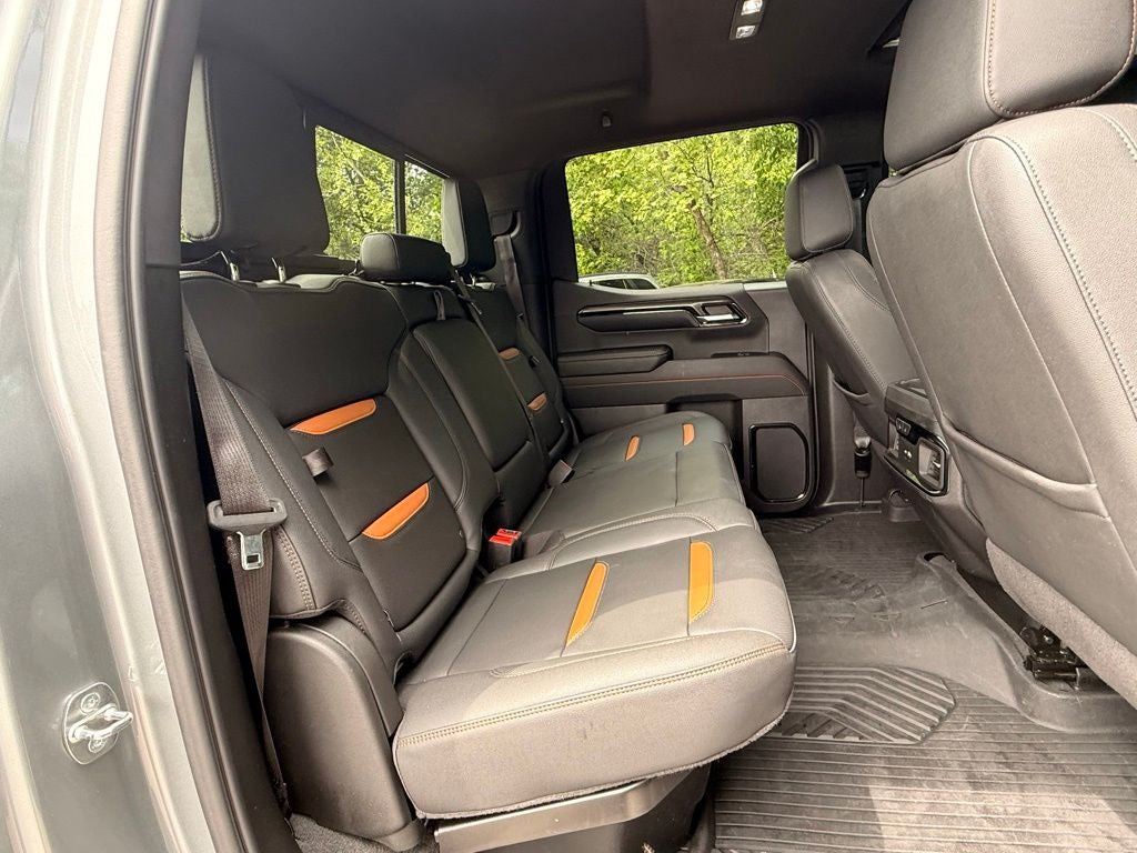 2024 GMC Sierra 1500 AT4 4WD