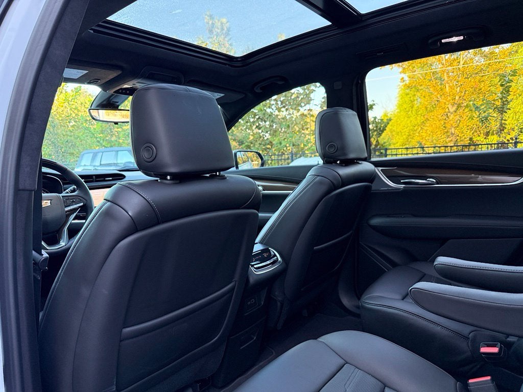 2024 Cadillac XT6 Premium Luxury Platinum - AWD / SUNROOF / ONE OWNER