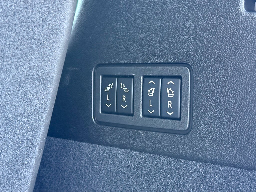 2024 Cadillac XT6 Premium Luxury Platinum - AWD / SUNROOF / ONE OWNER