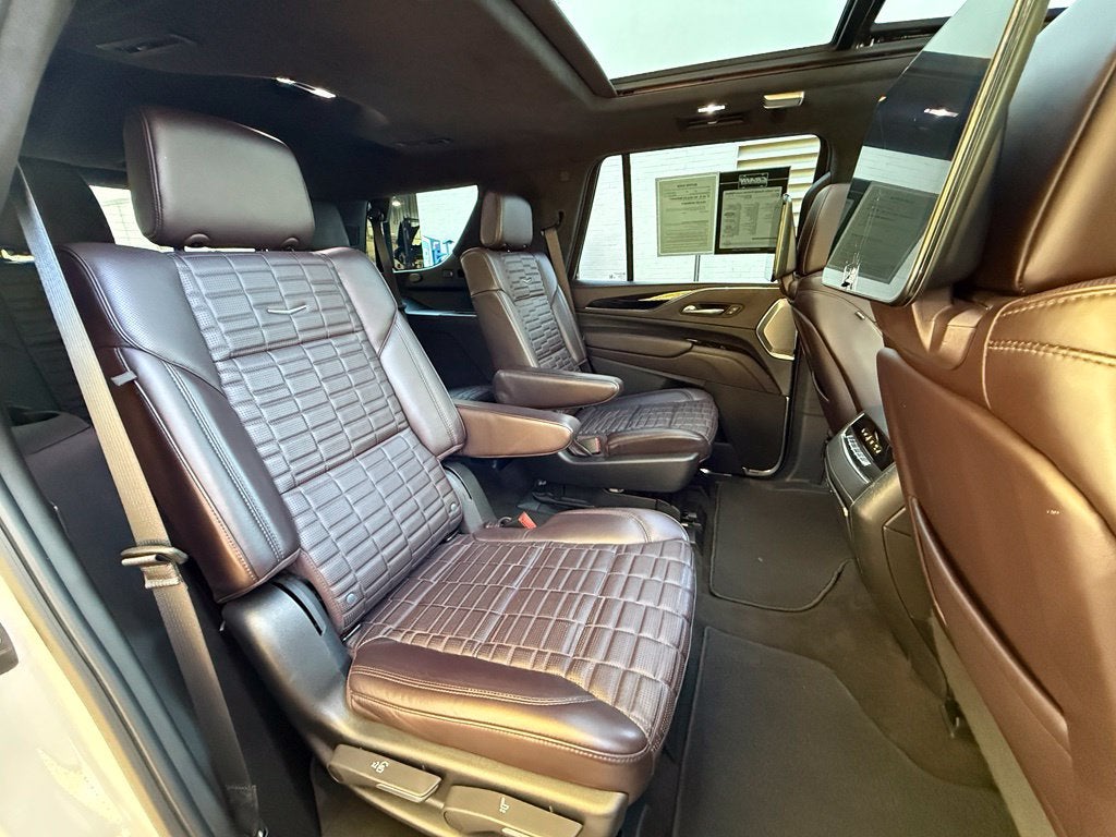 2023 Cadillac Escalade Premium Luxury Platinum - AWD / PANO SUNROOF / CLEAN CARFAX