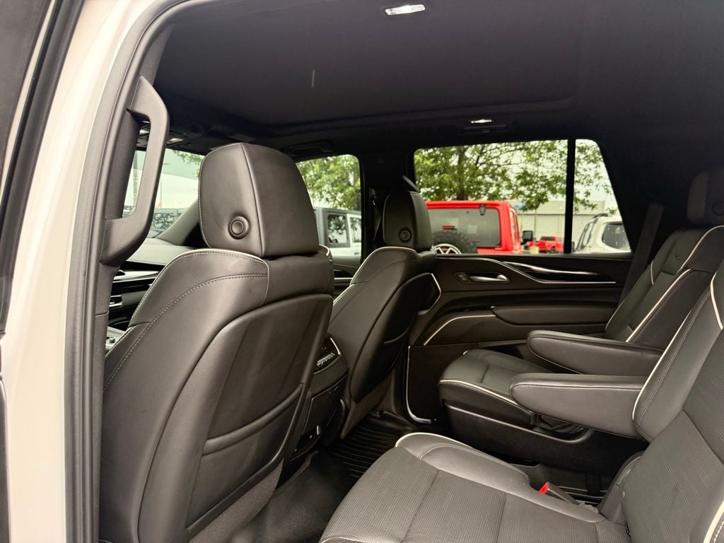 2023 Cadillac Escalade Sport