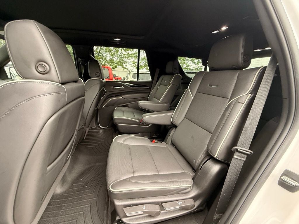 2023 Cadillac Escalade Sport