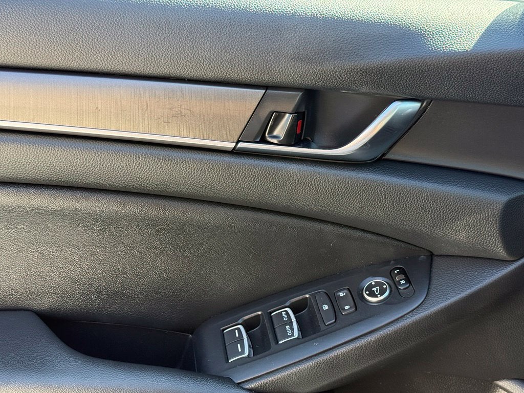 2021 Honda Accord LX - CLEAN CARFAX HISTORY