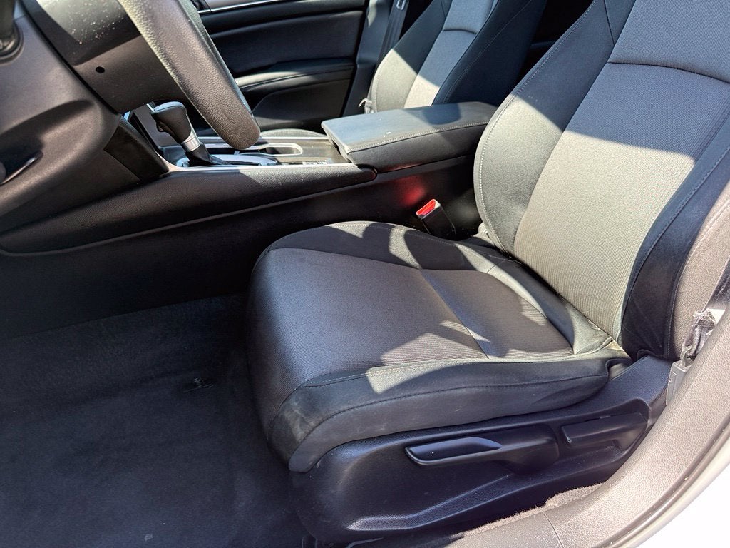 2021 Honda Accord LX - CLEAN CARFAX HISTORY