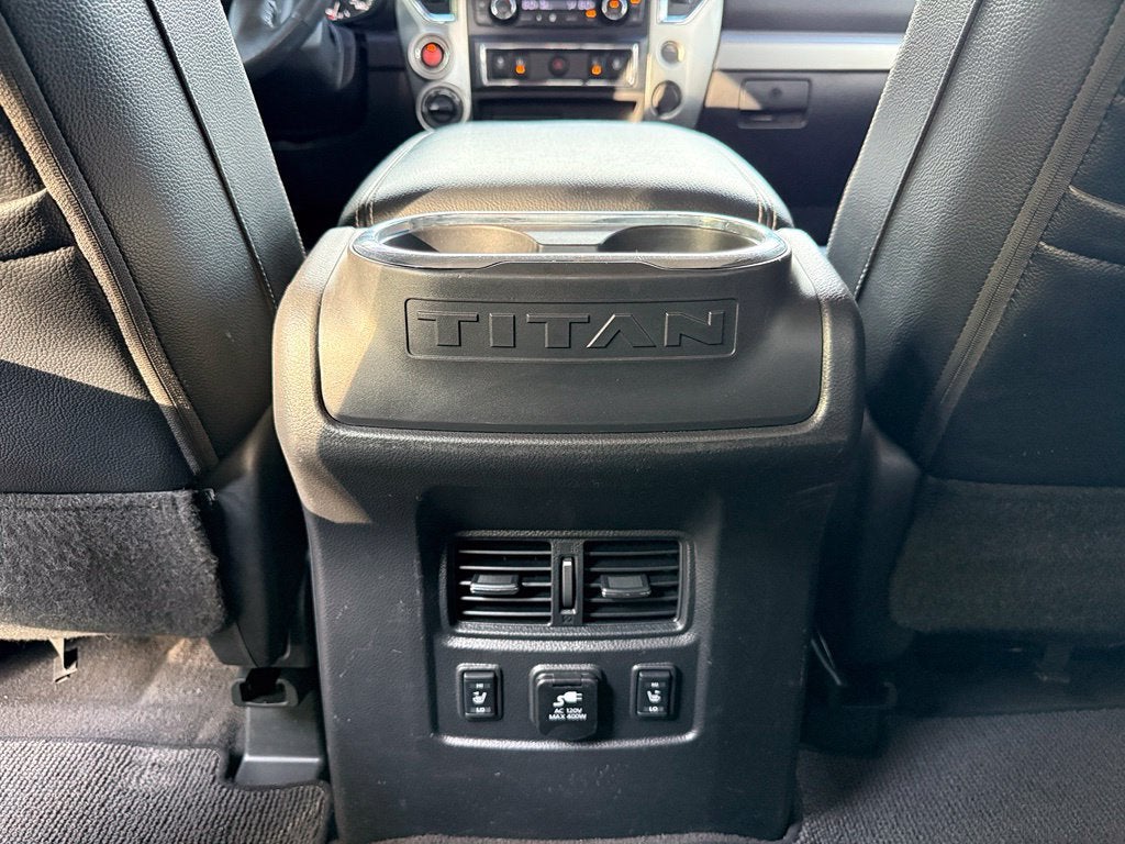 2017 Nissan Titan PRO-4X - 4WD / LEATHER