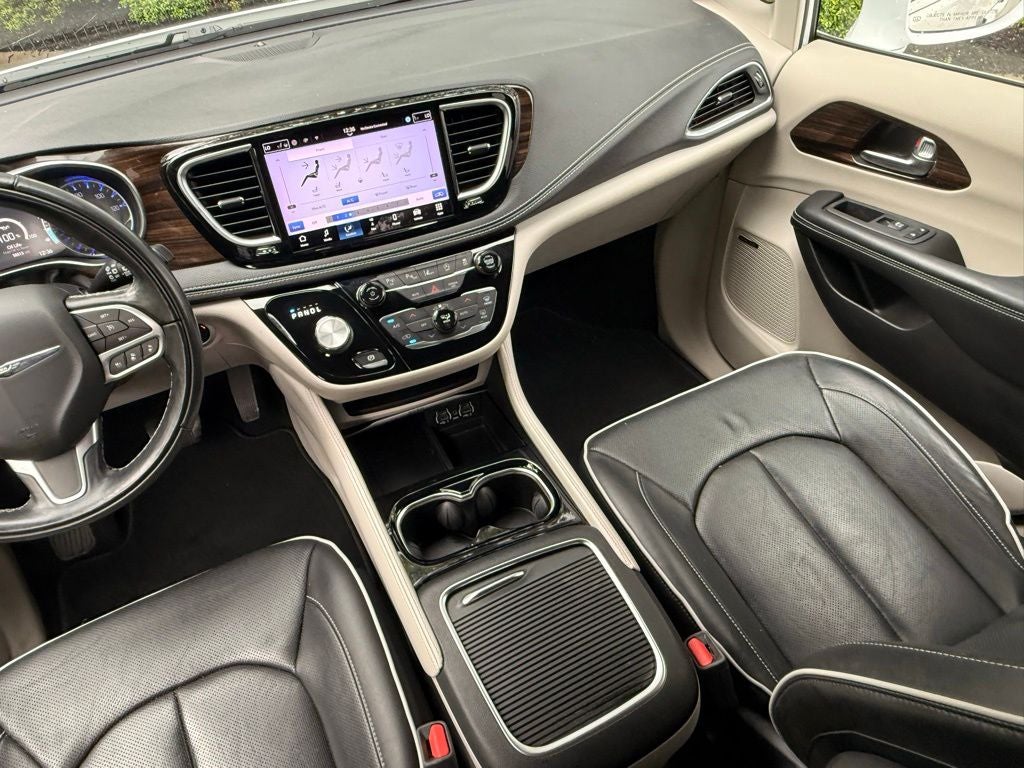 2022 Chrysler Pacifica Limited SOCCER MOM EDITION